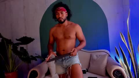 Noah online show from November 16, 2025, 2:44 pm