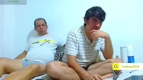 noah_meyer_ online show from October 12, 2025, 3:05 am