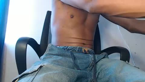 Noah Millers online show from March 9, 2025, 9:14 pm