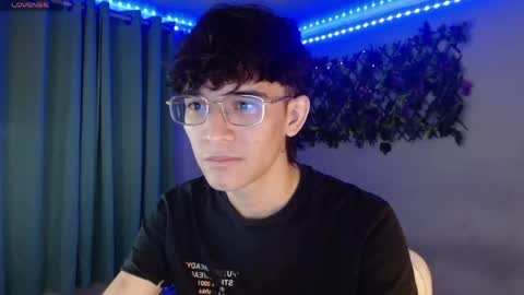 Snapshot of noah_millerx_ chatting on April 18, 2026, 4:16 am noah online show from April 18, 2026, 4:16 am