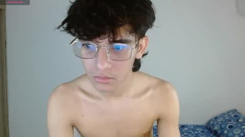 Snapshot of noah_millerx_ chatting on May 8, 2026, 4:40 am noah online show from May 8, 2026, 4:40 am