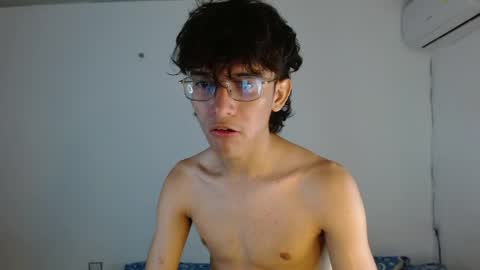 Snapshot of noah_millerx_ chatting on June 2, 2026, 5:09 am noah online show from June 2, 2026, 5:09 am