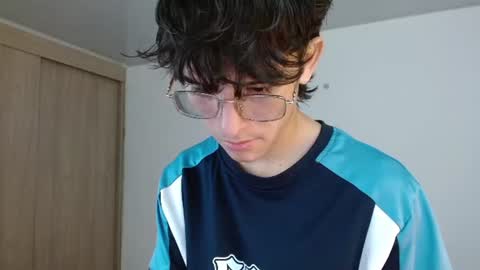 Snapshot of noah_millerx_ chatting on June 17, 2026, 7:04 pm noah online show from June 17, 2026, 7:04 pm