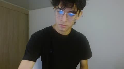 Snapshot of noah_millerx_ chatting on June 19, 2026, 8:34 pm noah online show from June 19, 2026, 8:34 pm