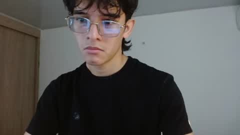 Snapshot of noah_millerx_ chatting on June 21, 2026, 9:28 pm noah online show from June 21, 2026, 9:28 pm