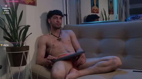 Snapshot of noah_oliveira chatting on May 26, 2026, 11:45 pm Noah Oliveira online show from May 26, 2026, 11:45 pm