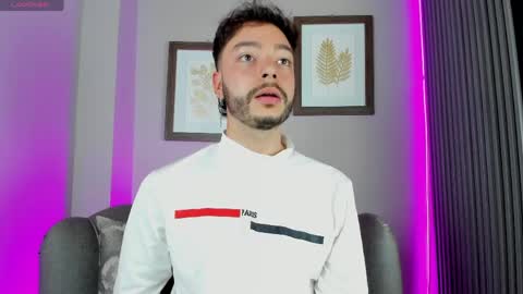 Snapshot of noah_ricci_ chatting on April 20, 2026, 3:31 am online show from April 20, 2026, 3:31 am