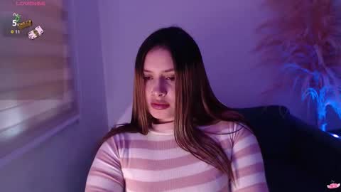 noah_white3 online show from October 15, 2025, 4:40 pm