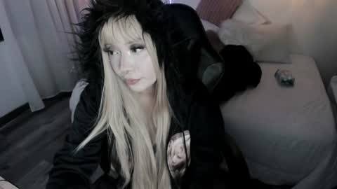 Snapshot of noahcryptic chatting on June 26, 2026, 5:34 am Noah online show from June 26, 2026, 5:34 am