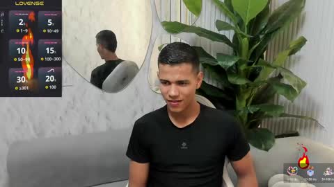 Snapshot of noahdark_ chatting on April 29, 2026, 1:53 am NOAH online show from April 29, 2026, 1:53 am
