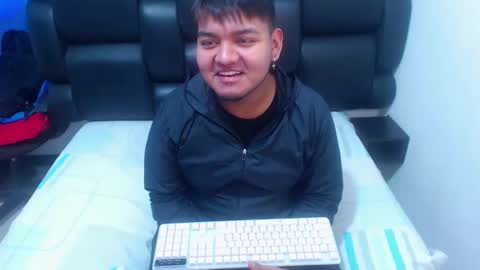 Snapshot of noahdeepthroatt chatting on April 8, 2026, 12:49 pm noahdeepthroatt online show from April 8, 2026, 12:49 pm