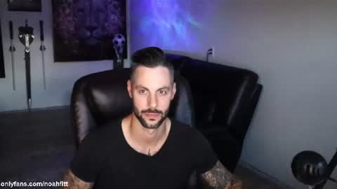 Noah Fitt online show from July 29, 2026, 2:53 am