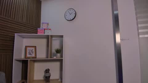 Snapshot of noahwolff_1 chatting on February 27, 2026, 4:56 am Noah Wolf online show from February 27, 2026, 4:56 am