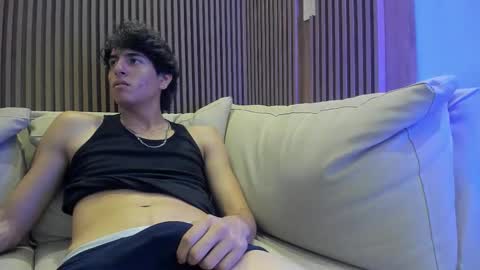 Snapshot of noahx_valko chatting on December 17, 2025, 2:50 am noahx_valko online show from December 17, 2025, 2:50 am