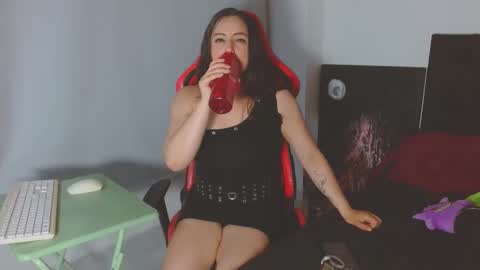 Noamartin online show from March 16, 2026, 1:22 am