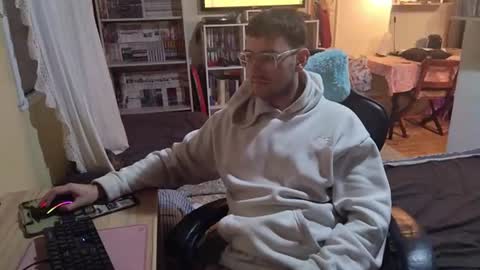 Noeliswaifu online show from July 23, 2026, 4:21 am