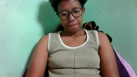 Snapshot of noellah chatting on November 3, 2025, 3:52 am noellah online show from November 3, 2025, 3:52 am