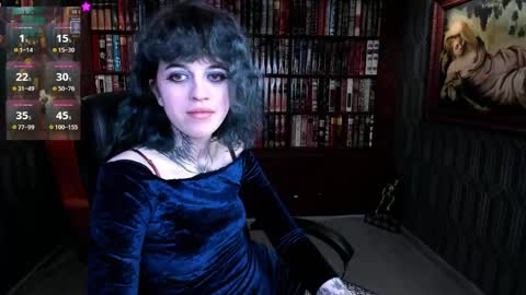 Snapshot of noellegothicshadow chatting on May 31, 2026, 12:19 am Elly online show from May 31, 2026, 12:19 am