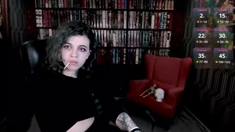 Snapshot of noellegothicshadow chatting on July 5, 2026, 12:50 am Elly online show from July 5, 2026, 12:50 am