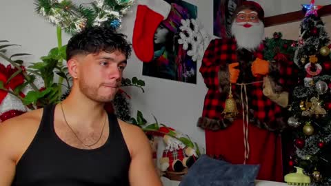 Snapshot of noha_miler chatting on December 4, 2024, 12:19 am kevin online show from December 4, 2024, 12:19 am