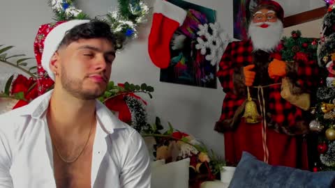 Snapshot of noha_miler chatting on December 5, 2024, 12:08 am kevin online show from December 5, 2024, 12:08 am