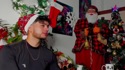 Snapshot of noha_miler chatting on December 6, 2024, 8:07 pm kevin online show from December 6, 2024, 8:07 pm