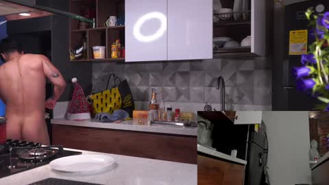 Snapshot of noha_miler chatting on December 9, 2024, 3:07 am kevin online show from December 9, 2024, 3:07 am