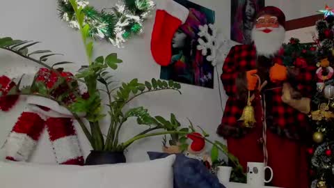 Snapshot of noha_miler chatting on December 14, 2024, 11:34 pm kevin online show from December 14, 2024, 11:34 pm