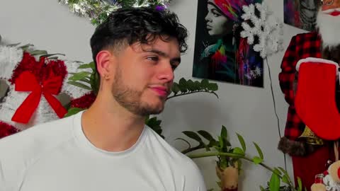 Snapshot of noha_miler chatting on December 26, 2024, 11:57 pm kevin online show from December 26, 2024, 11:57 pm