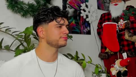 Snapshot of noha_miler chatting on December 29, 2024, 12:20 am kevin online show from December 29, 2024, 12:20 am