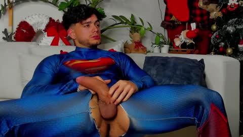 Snapshot of noha_miler chatting on December 29, 2024, 3:22 am kevin online show from December 29, 2024, 3:22 am