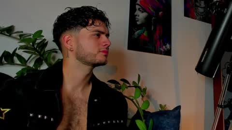 Snapshot of noha_miler chatting on January 10, 2025, 12:17 am kevin online show from January 10, 2025, 12:17 am