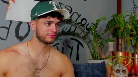 Snapshot of noha_miler chatting on February 14, 2025, 12:51 am kevin online show from February 14, 2025, 12:51 am