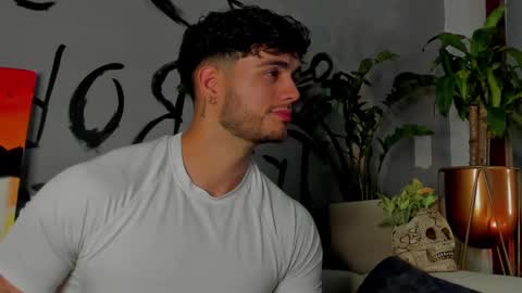 Snapshot of noha_miler chatting on February 22, 2025, 11:46 pm kevin online show from February 22, 2025, 11:46 pm