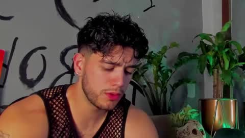 Snapshot of noha_miler chatting on February 24, 2025, 1:13 am kevin online show from February 24, 2025, 1:13 am