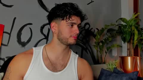 Snapshot of noha_miler chatting on March 1, 2025, 12:07 am kevin online show from March 1, 2025, 12:07 am