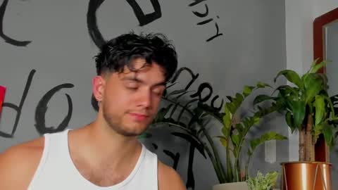 Snapshot of noha_miler chatting on March 6, 2025, 1:27 am kevin online show from March 6, 2025, 1:27 am