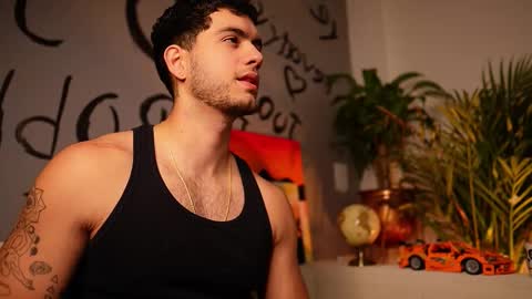 Snapshot of noha_miler chatting on September 26, 2025, 6:01 pm kevin online show from September 26, 2025, 6:01 pm