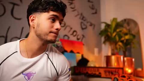 Snapshot of noha_miler chatting on October 28, 2025, 8:11 pm kevin online show from October 28, 2025, 8:11 pm