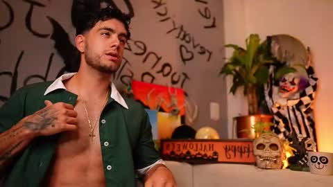 Snapshot of noha_miler chatting on October 30, 2025, 12:01 am kevin online show from October 30, 2025, 12:01 am