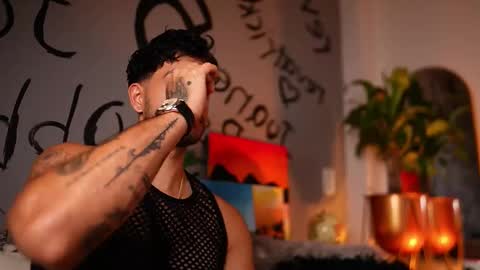 Snapshot of noha_miler chatting on November 6, 2025, 12:55 am kevin online show from November 6, 2025, 12:55 am