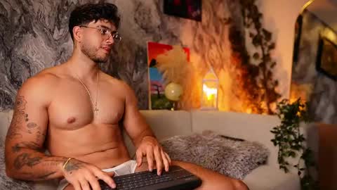 Snapshot of noha_miler chatting on May 16, 2026, 7:56 pm kevin online show from May 16, 2026, 7:56 pm