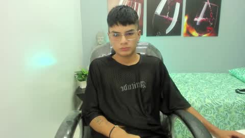 Snapshot of noha_scott chatting on February 22, 2025, 10:52 pm Noha Scott online show from February 22, 2025, 10:52 pm