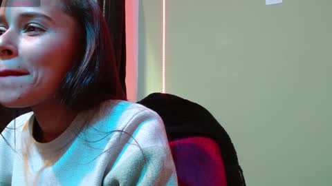 Noha Thomson online show from January 25, 2025, 9:46 pm