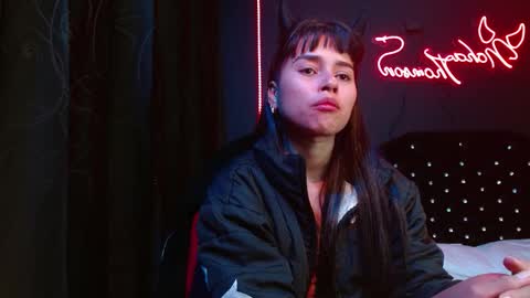 Noha Thomson online show from November 28, 2025, 2:47 am