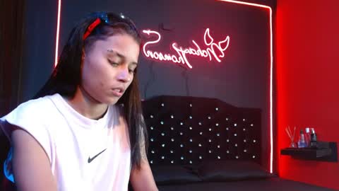 Snapshot of noha_thomson chatting on April 6, 2026, 10:22 pm Noha Thomson online show from April 6, 2026, 10:22 pm