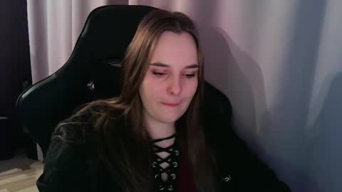 noir_ember_ online show from September 28, 2025, 11:15 am