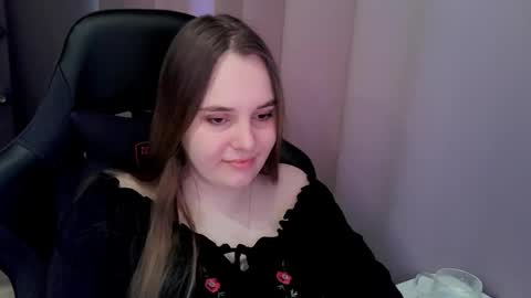 noir_ember_ online show from March 4, 2026, 9:15 am