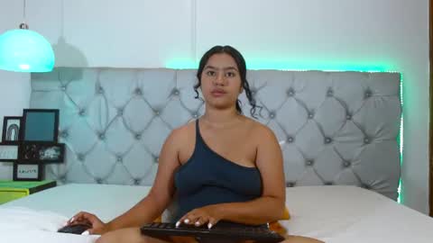 Noira Vale online show from July 27, 2026, 7:10 pm