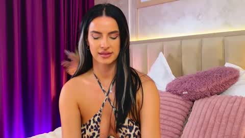 Snapshot of noirsiren chatting on September 9, 2025, 4:50 pm FInd outP online show from September 9, 2025, 4:50 pm